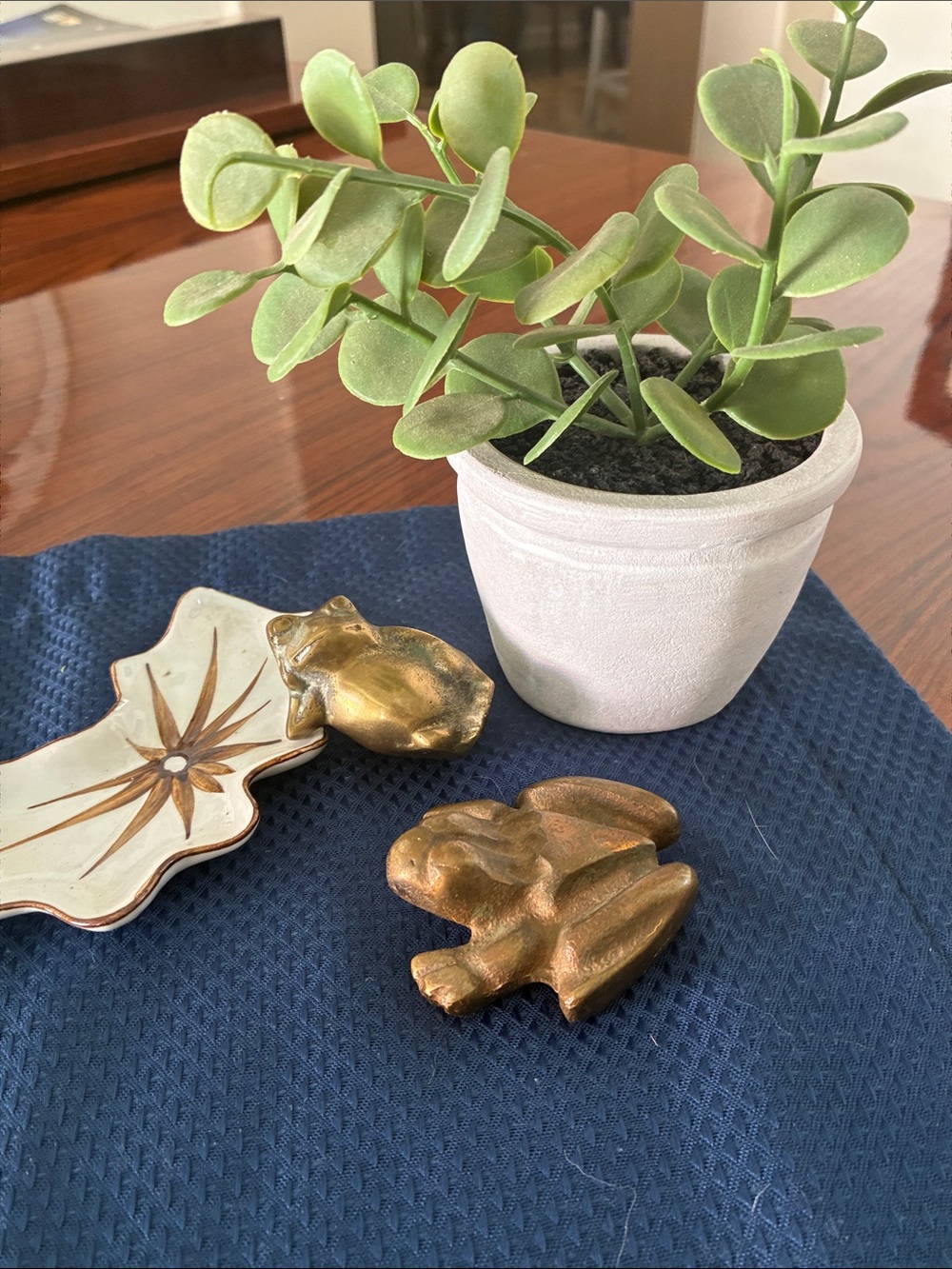 Brass Frog Accent Set — Gold Decorative Serveware Accents
